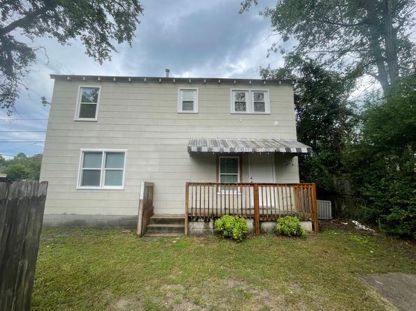 1725 King Woods Dr APT A