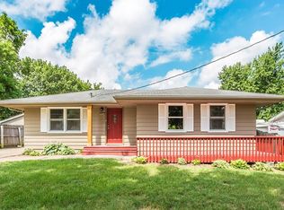 3826 E 40th St, Des Moines, IA 50317