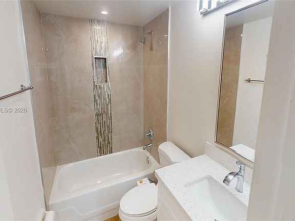 4th image of 8846 W McNab Rd APT 106