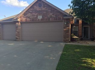621 E Lynn Ln, Stillwater, OK 74075