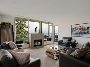 5388 Hill Rise Ter #202, Saanich, BC
