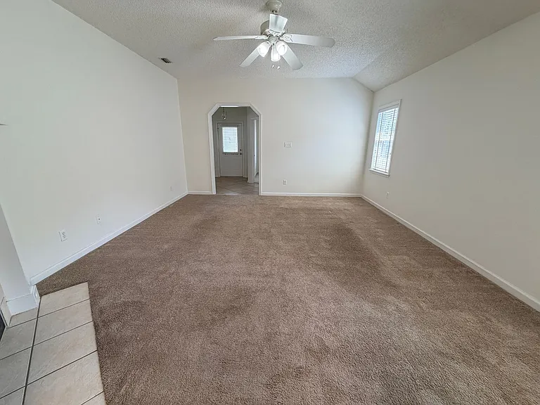 4125 Sedgwyck Ln — Photo 8