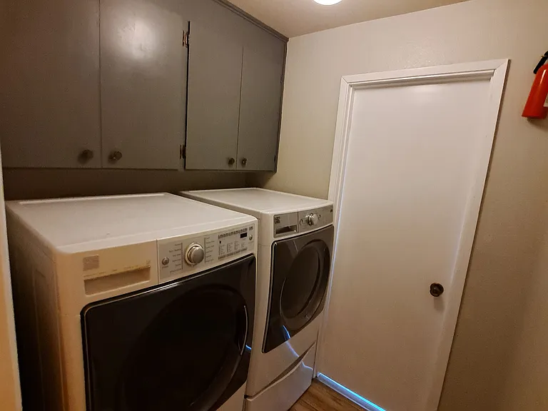 1316 S Woodlawn St — Photo 43