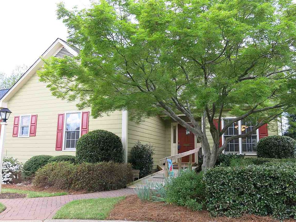 1st image of 1007 Webber Walk