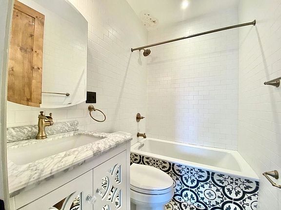 5th image of 467 Central Ave #2B