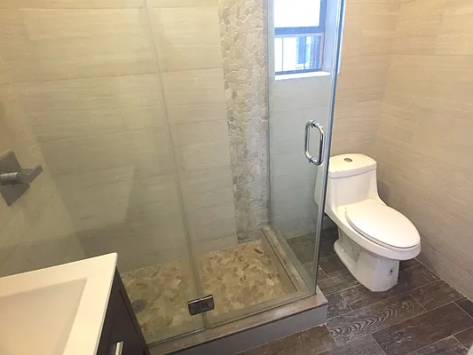 Rented by Reeves Real Estate Group Inc | media 34