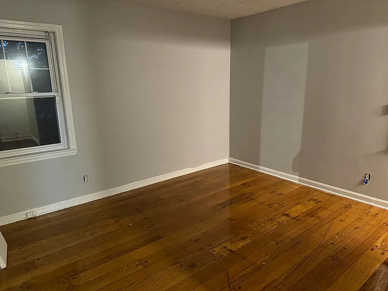 408 Evergreen Rd — Photo 3