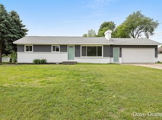 2130 Pine St, Jenison, MI 49428