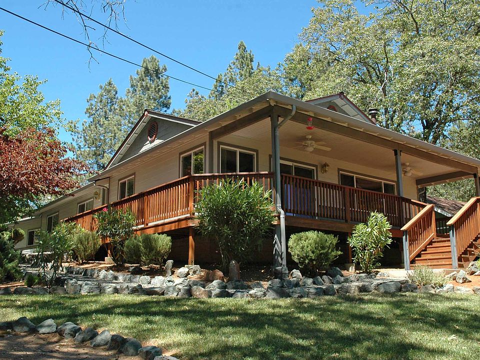 1st image of 15514 Lorie Dr