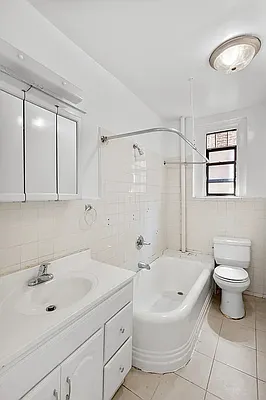 Rented by Bohemia Realty Group | media 14