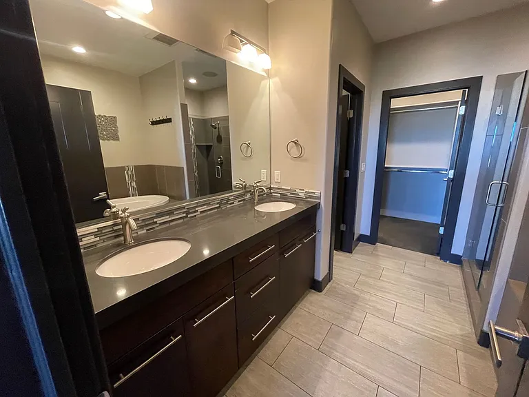 2676 S 3030 E — Photo 19