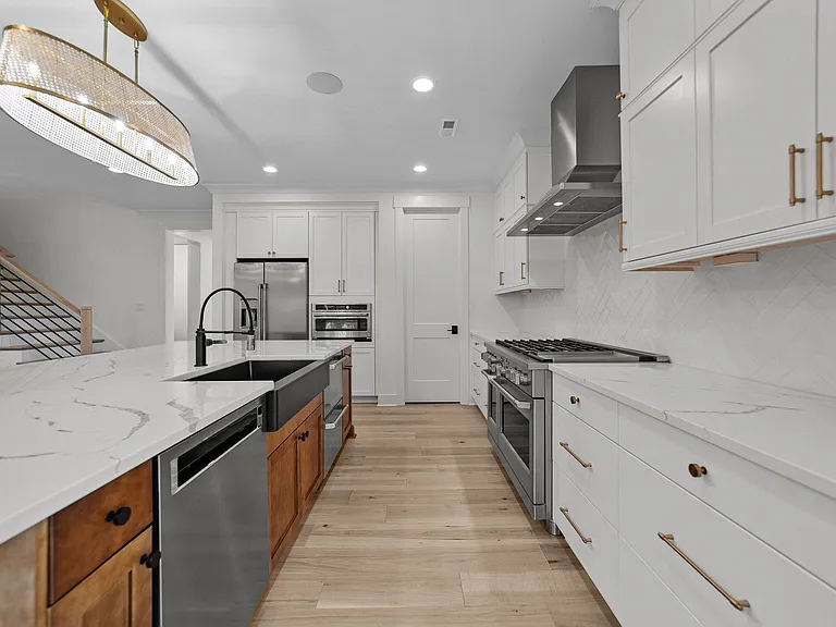 Gorgeous quartz countertops