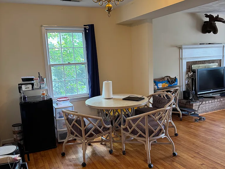 206 Todd Ave — Photo 3
