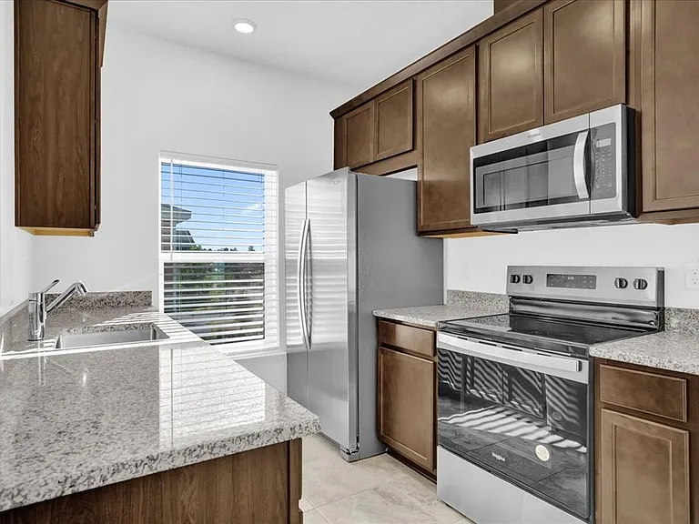 3008 Mirage Pl — Photo 6
