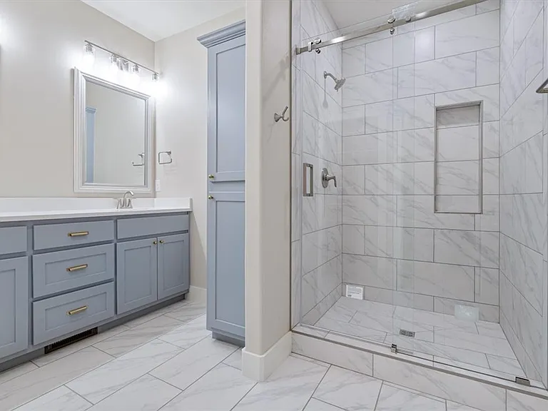 28 Fleetwood Dr — Photo 9