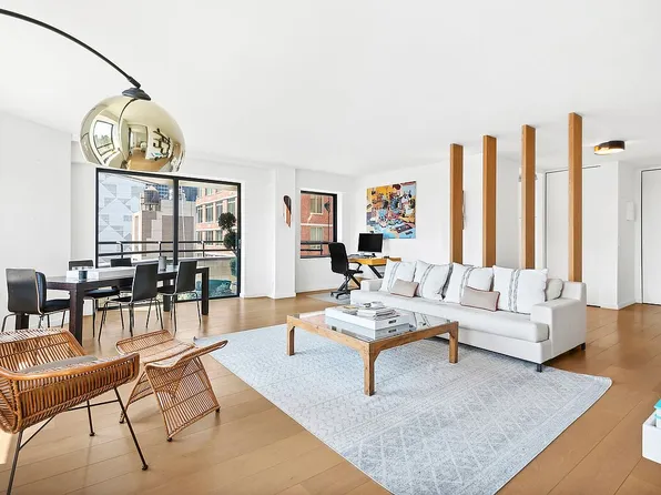 240 E 47th St APT 32F, New York, NY 10017
