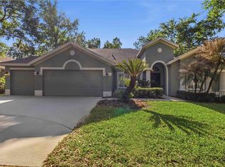 5622 Osprey Park Pl, Lithia, FL 33547