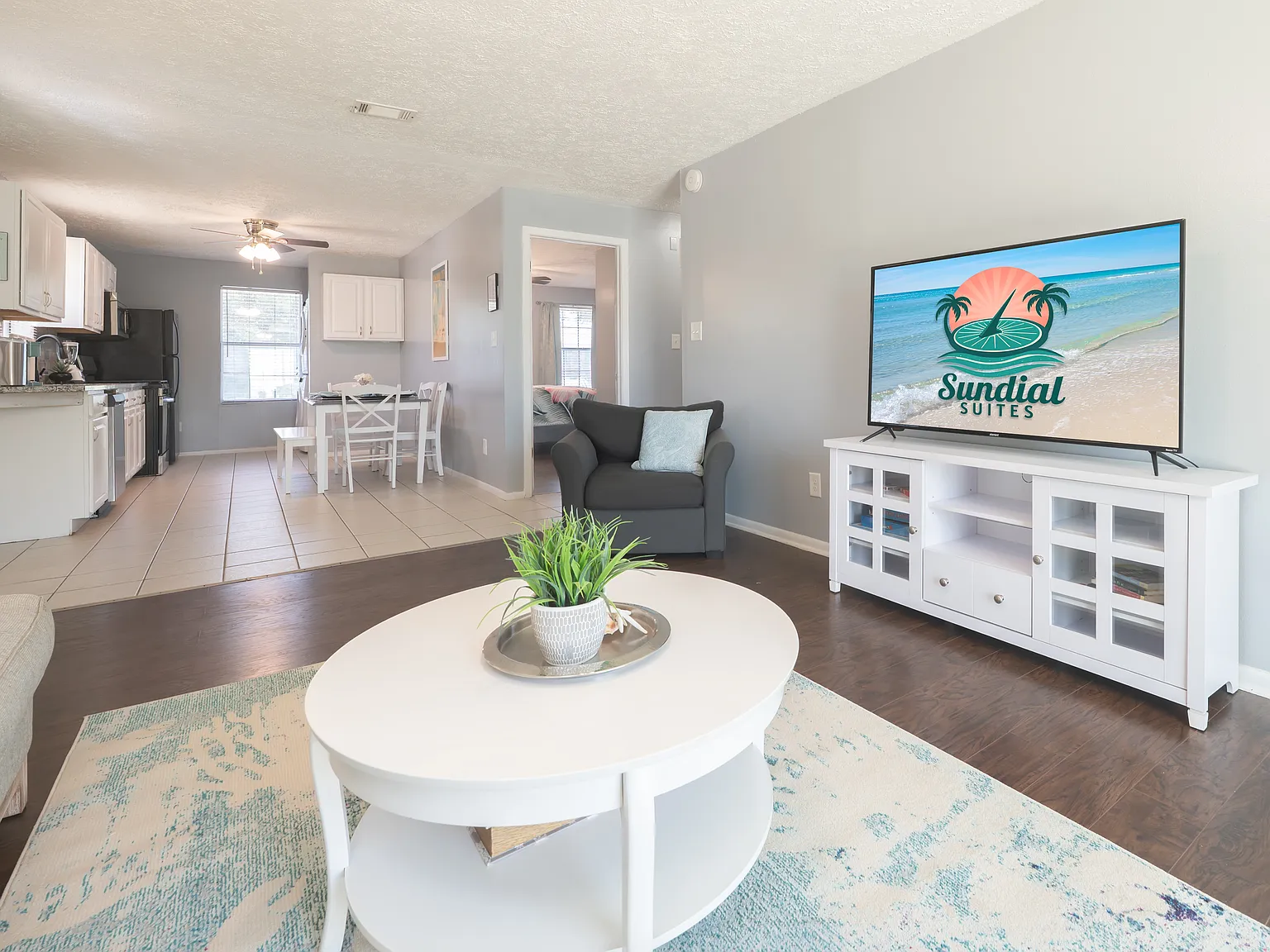 2 bed, 1000 sqft, $2,500 — Photo 4