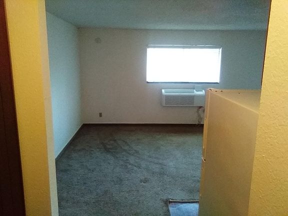 5th image of 2424 W 40th Ave #14