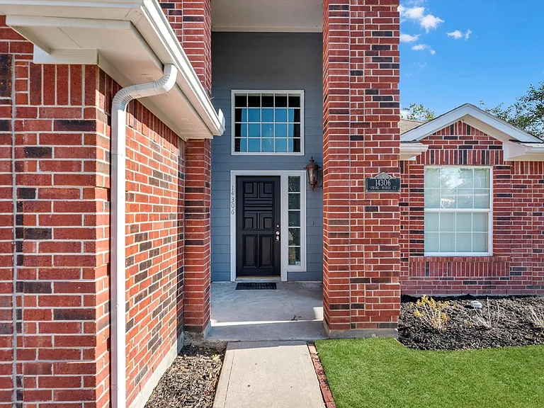 14306 Spring Marsh Ct — Photo 3