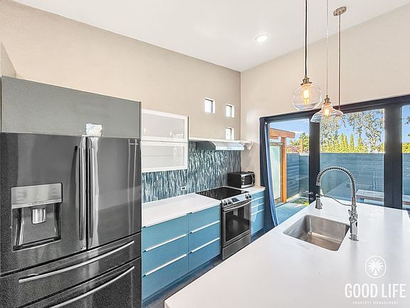 4th image of 1443 31st St #0