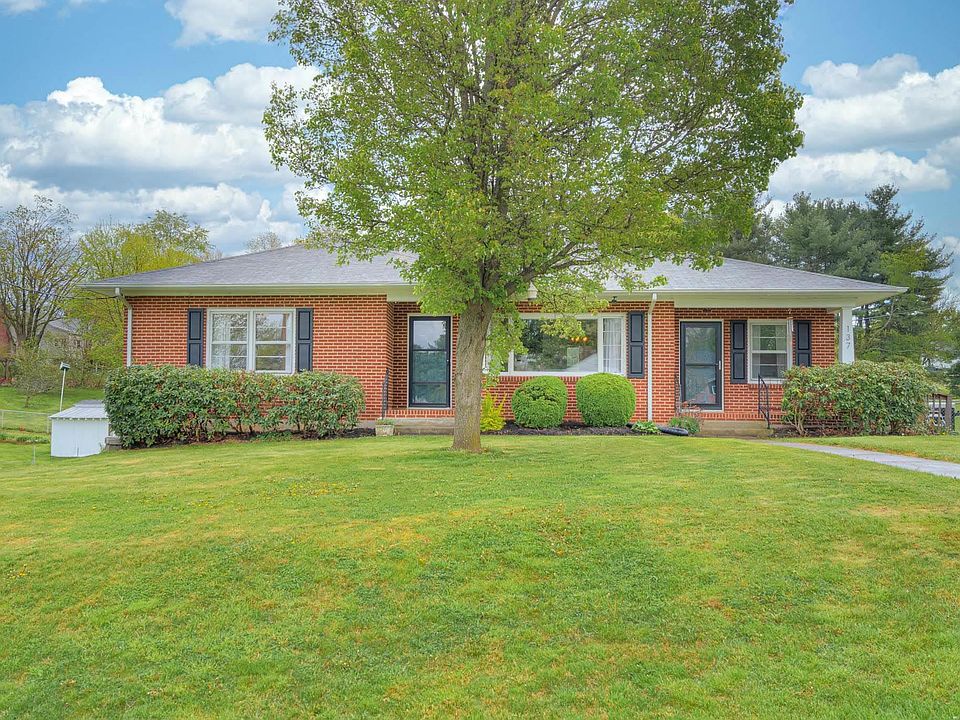 1st image of 137 Ellett Dr SE