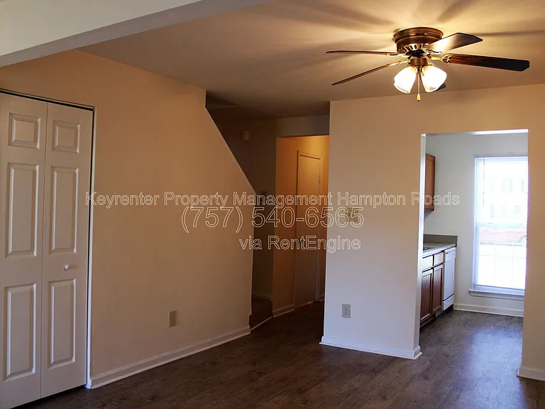 1 Peachtree Ct — Photo 9