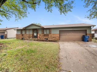 3009 S Chase Ave, Wichita, KS 67217