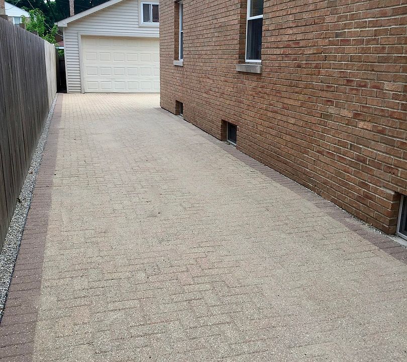 2nd image of 5047 N Nashville Ave