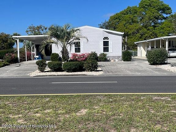 3rd image of 15025 Brookridge Blvd