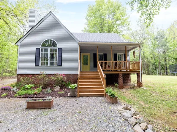 4198 Pierce Rd, Powhatan, VA 23139