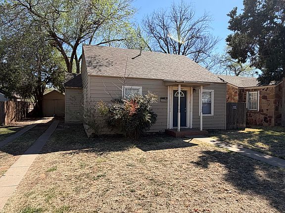 2nd image of 2420 29th St