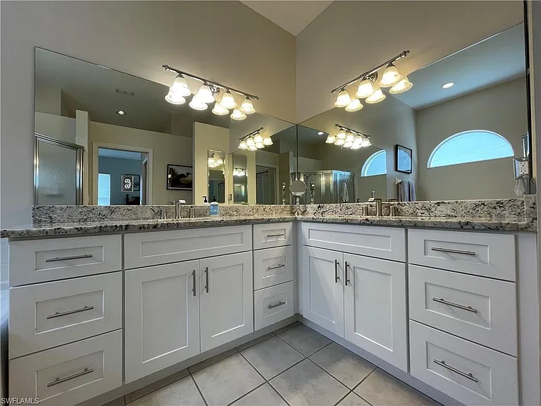 25260 Bay Cedar Dr — Photo 20