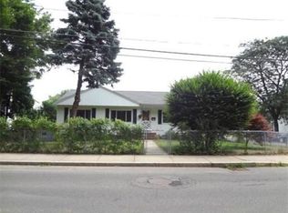 143 Washington St, Melrose, MA 02176