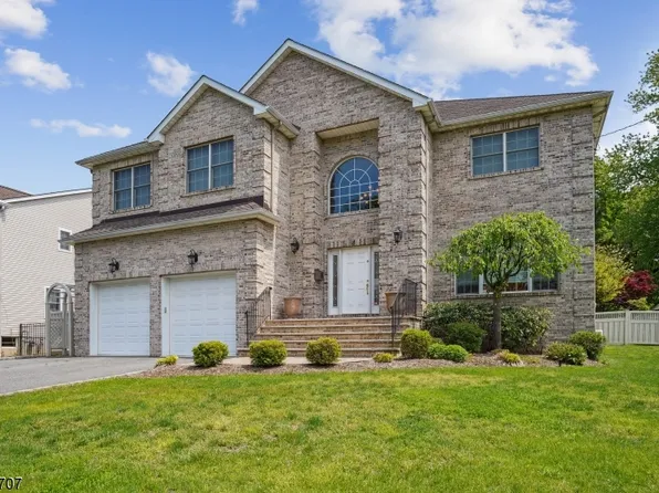 98 Lane Ave, West Caldwell Twp., NJ 07006