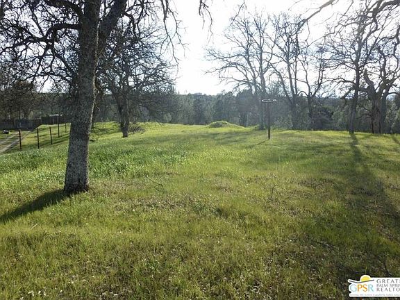 3rd image of 17333 Wagon Wheel Dr