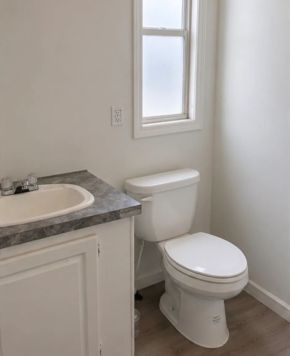 3 bed, $1,000 — Photo 4