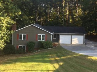 6179 Cedarcrest Rd NW, Dallas, GA 30101