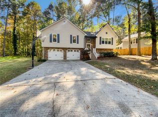 696 Cades Cove Ct, Austell, GA 30106