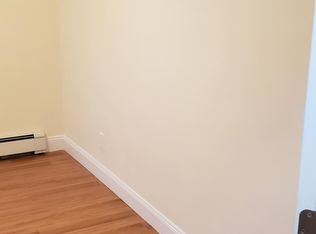 379 Long Beach Rd APT 4, Oceanside, NY 11572