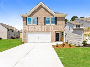 2740 Village Crossing Dr, Ellenwood, GA 30294