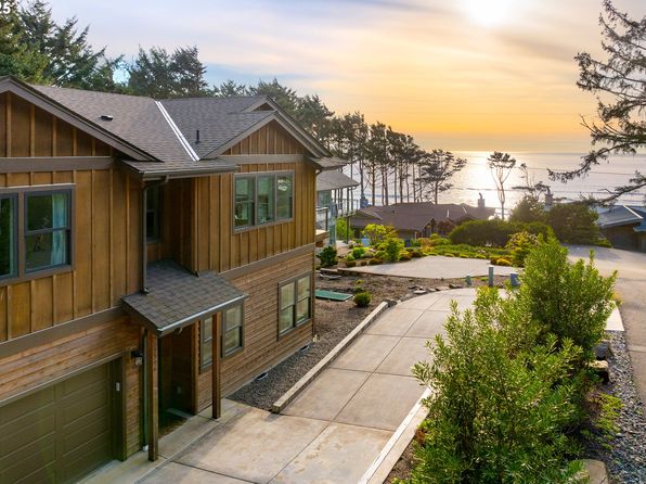 32796 Picture Windows Ln, Cannon Beach, OR 97110