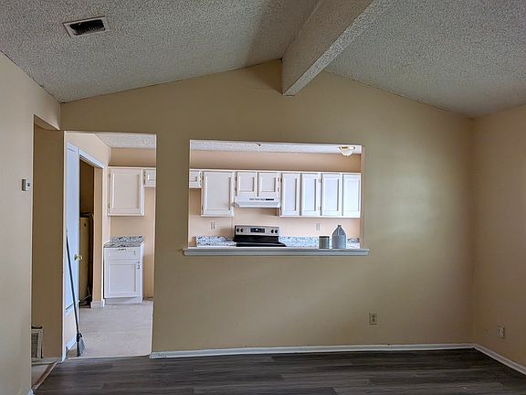 3rd image of 1235 Longmont St