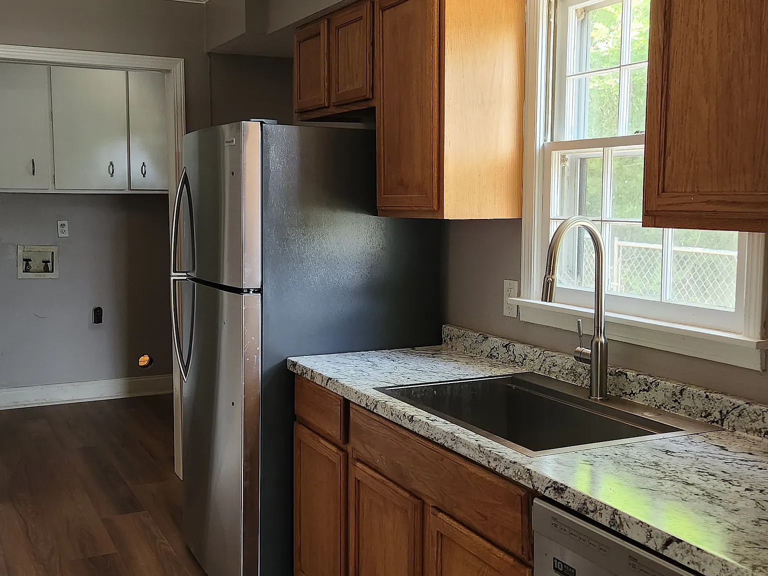 3 bed, 1696 sqft, $1,950 — Photo 4
