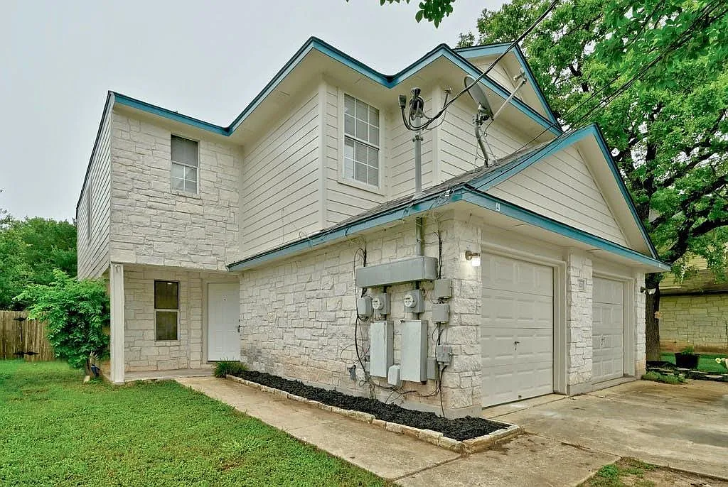 3 bed, 2.5 bath, 1280 sqft, $1,800 — Photo 2