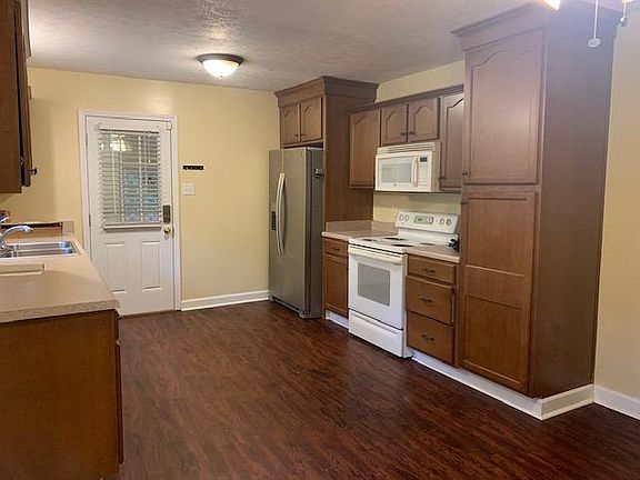 3rd image of 88 Mimosa Dr