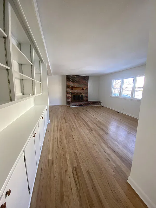 4 bed, 2.0 bath, 2200 sqft, $3,580 — Photo 1