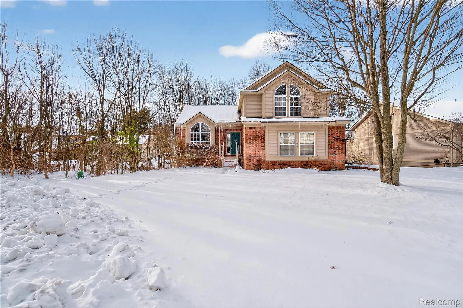 2700 Court Ln N photo 1
