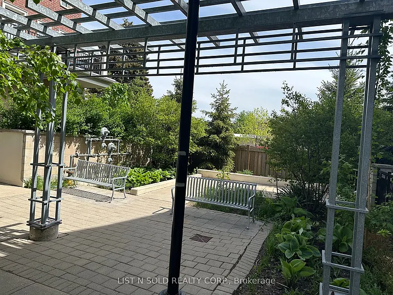 26 Bruce St #A15 — Photo 5