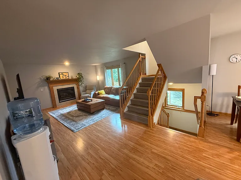606 Samuel Dr — Photo 3